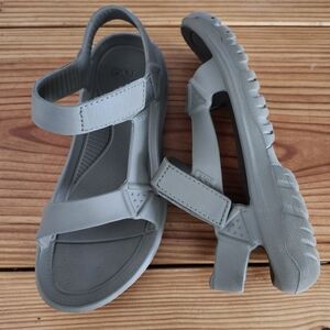 Teva Hurricane eva drift Sandals men's 8 Women's 10